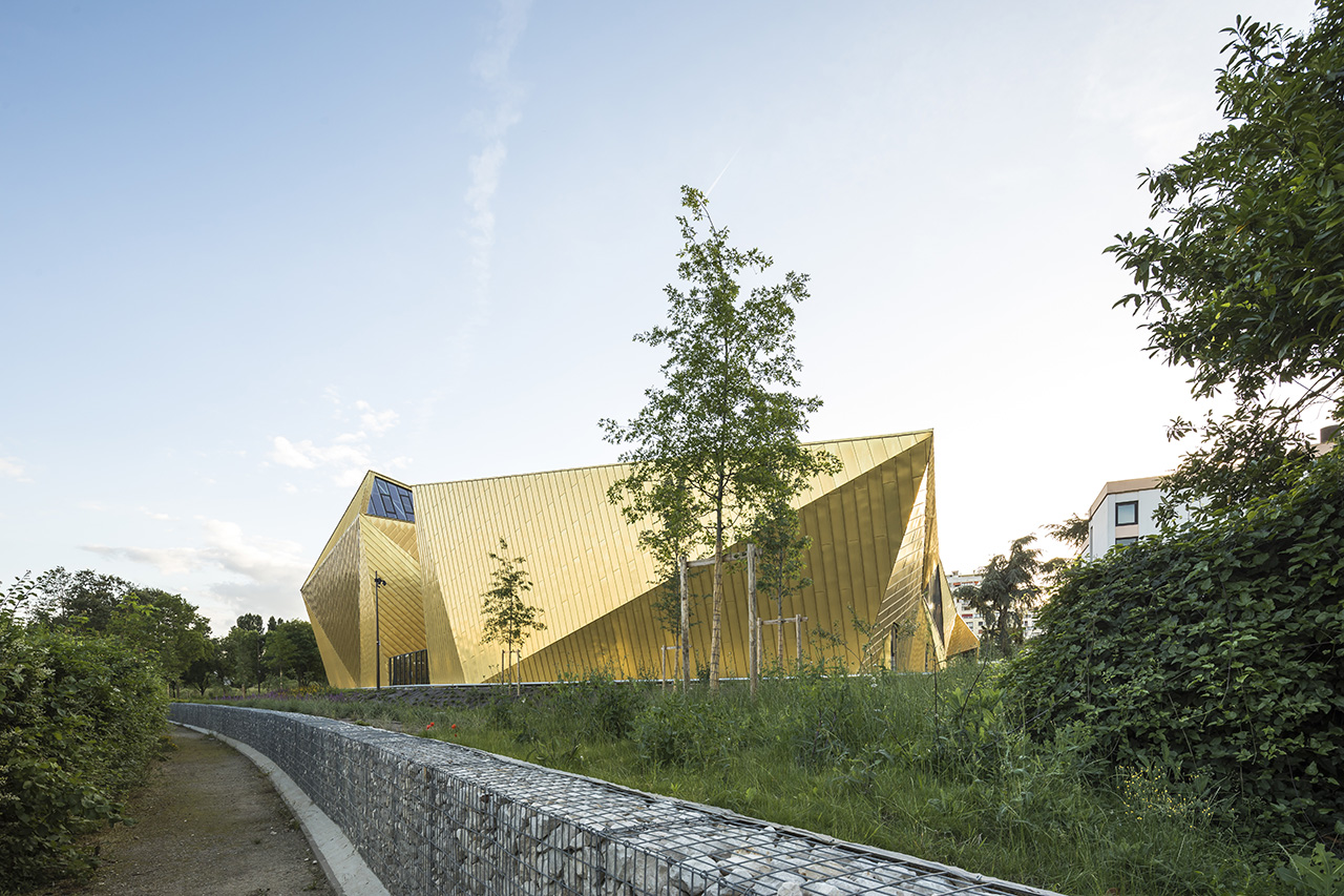 Antony-ComplexeMultisportsLaFontaine-Phot (3)